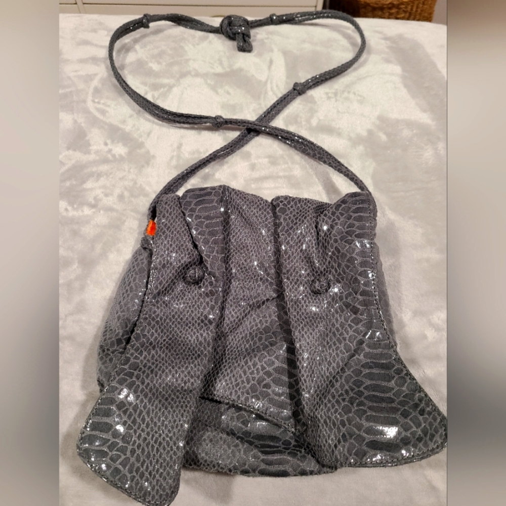 Carlos Falchi fatto a mano phython print mettalic crossbody bag